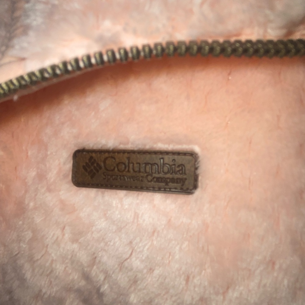 Columbia Jacket NWT, in a very cuddly fleece in a soft peach color. Size 2X. - Picture 9 of 12
